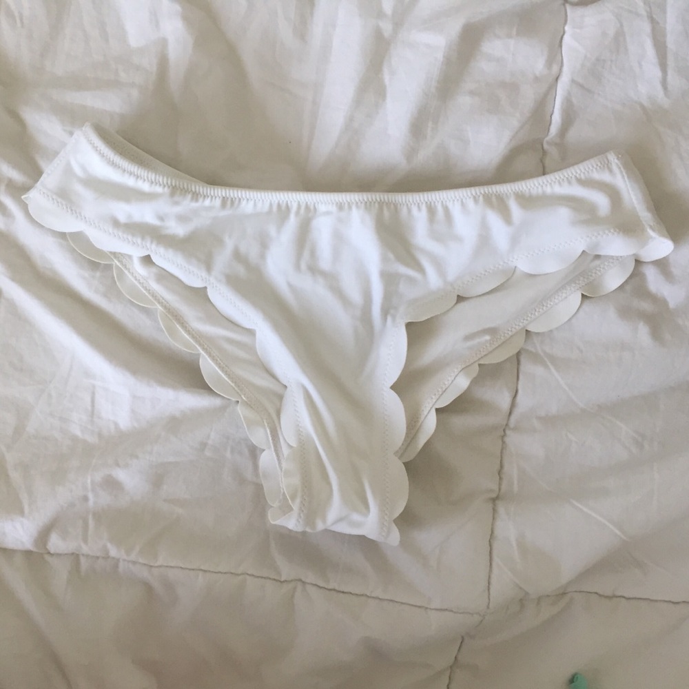 Victoria’s Secret PINK white bikini bottoms
